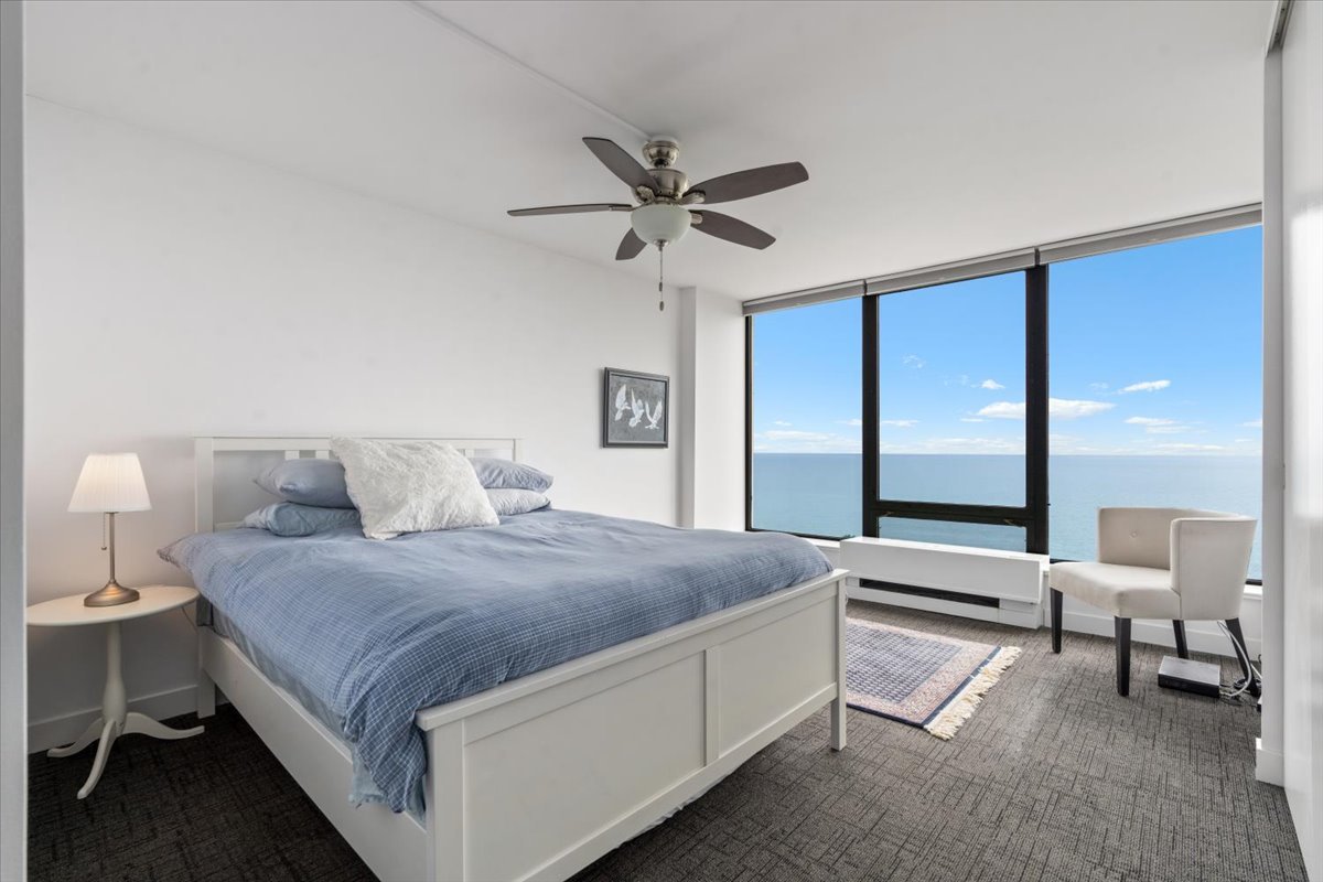 5445 North Sheridan Road, Unit 2608 Chicago, IL 60640 - Photo 11 of 16 Gallery Image 11