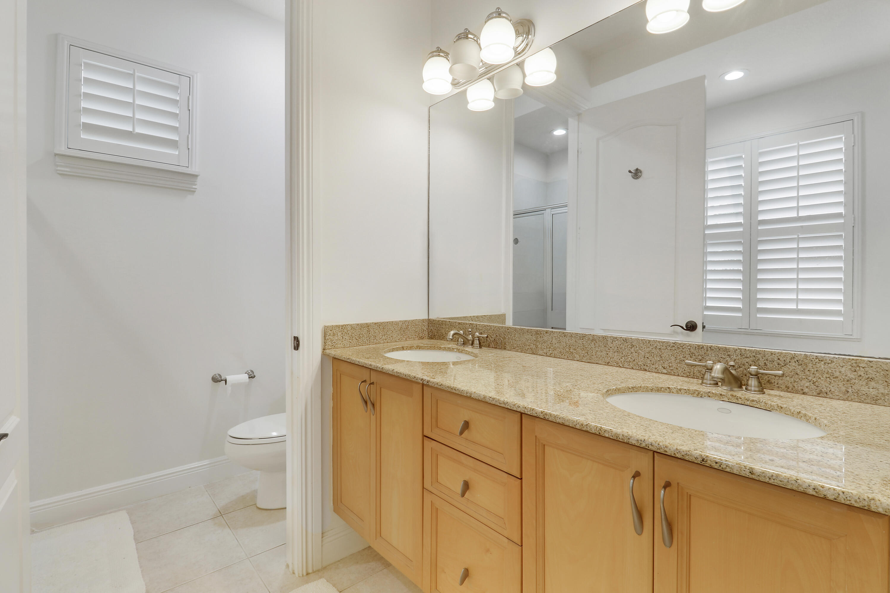 108 Spikerush Road Jupiter, FL 33458 - Photo 12 of 37 Primary Bathroom