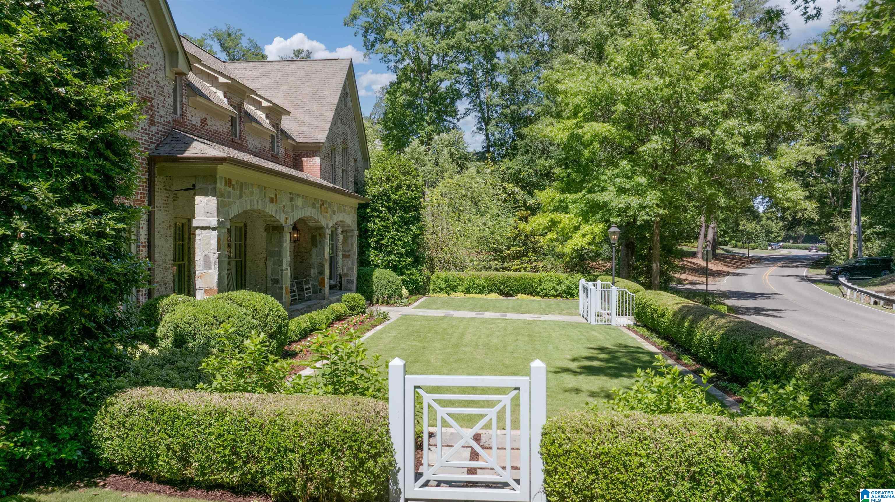 3242 Country Club Road Birmingham, AL 35213 - Photo 8 of 68