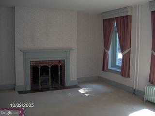 1695 Morgantown Road Reading, PA 19607 - Photo 2 of 6 Gallery Image 2