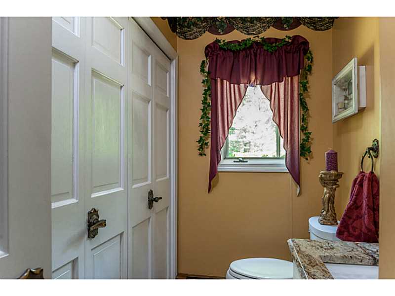 194 Franklin Road Scituate, RI 02825 - Photo 12 of 25 Bathroom.