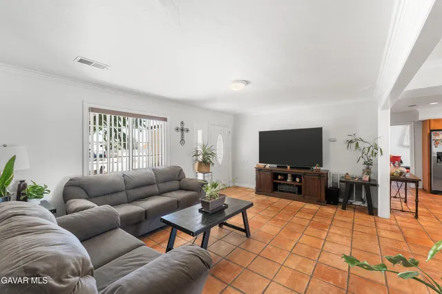 $469,900 | 11138 East Ave R-2, Littlerock, CA 93543