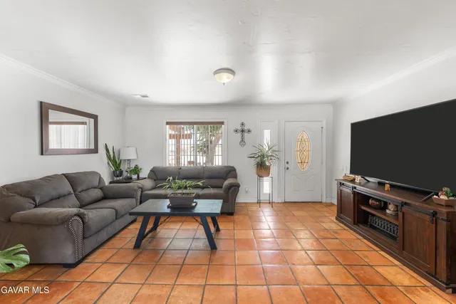 $469,900 | 11138 East Ave R-2, Littlerock, CA 93543