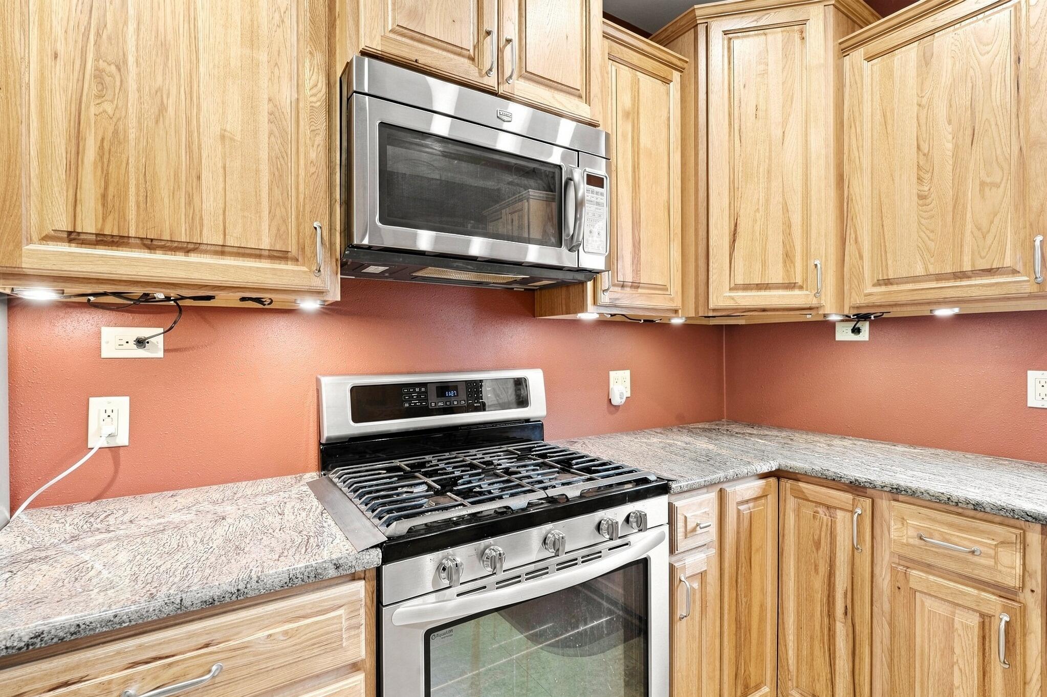1903 Salisbury Road West Bend, WI 53090 - Photo 15 of 40 15_Kitchen_View_5