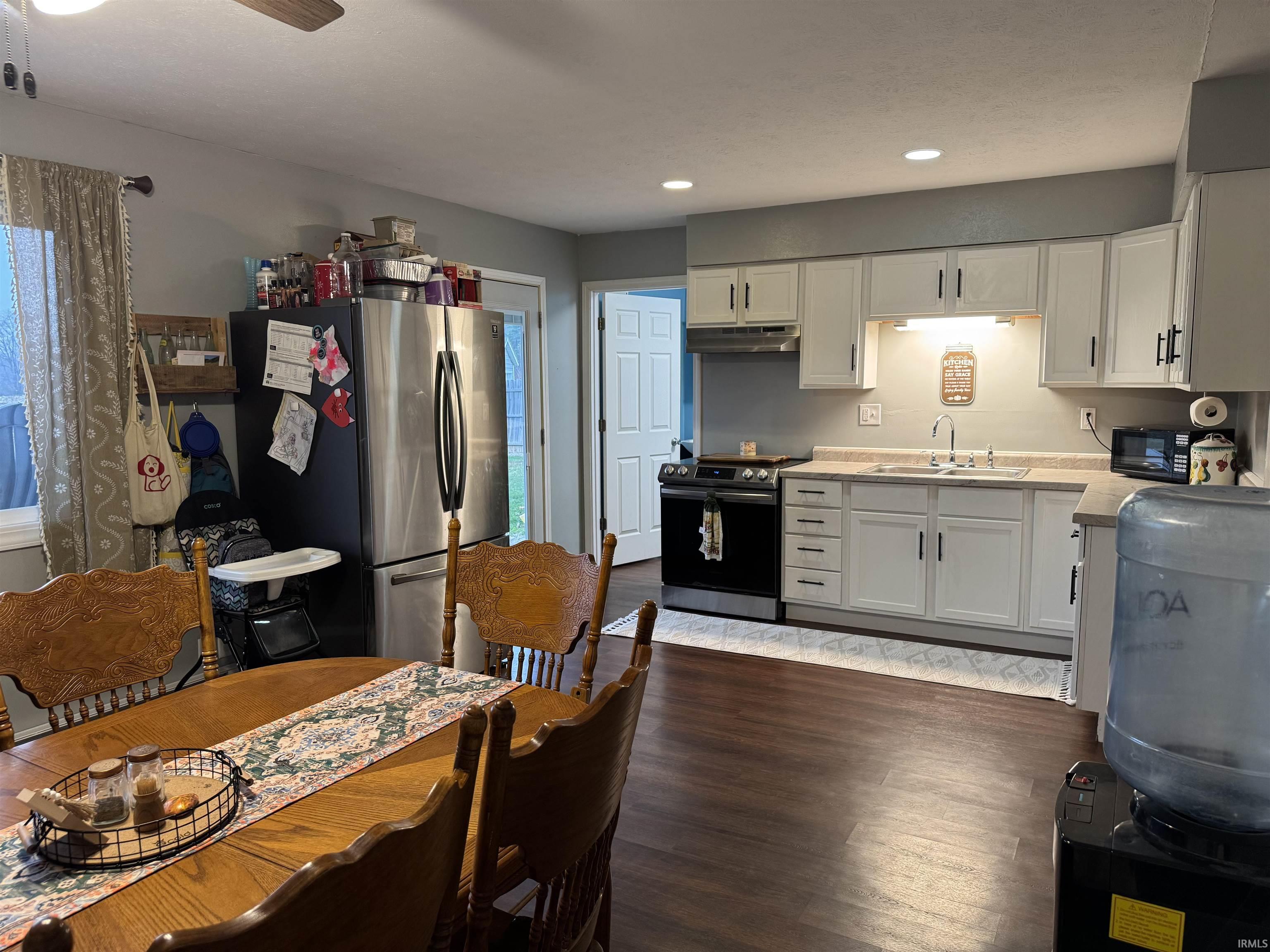 394 West Delaware Court Albany, IN 47320 - Photo 10 of 27