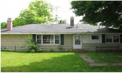 4366 1st Street Edmore, MI 48829 - Photo 1 of 7 Primary Photo