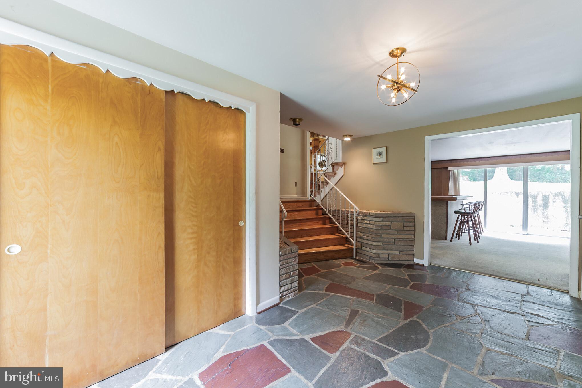 117 Crestview Road Phoenixville, PA 19460 - Photo 2 of 32 Foyer