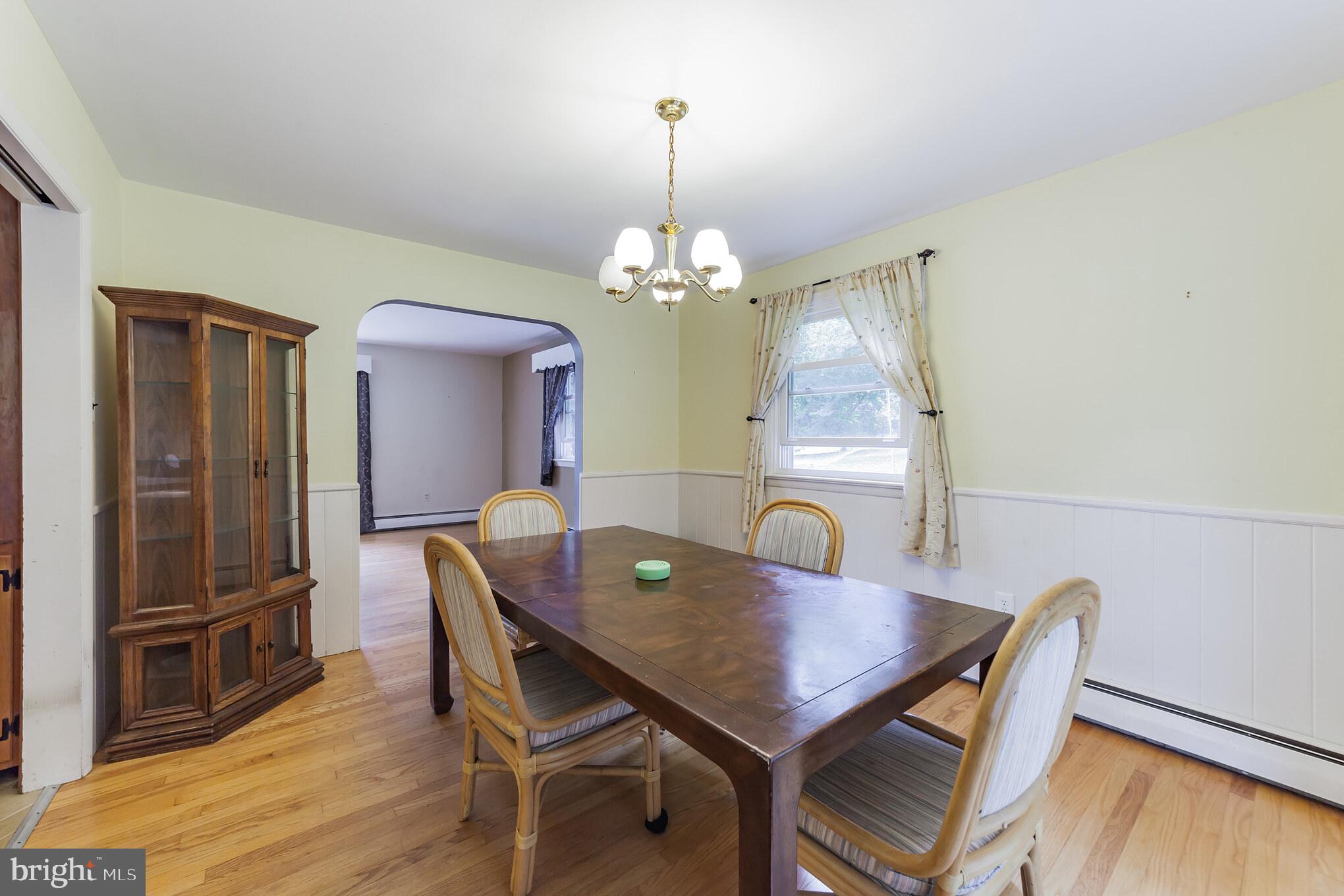 117 Crestview Road Phoenixville, PA 19460 - Photo 10 of 32 Dining Room