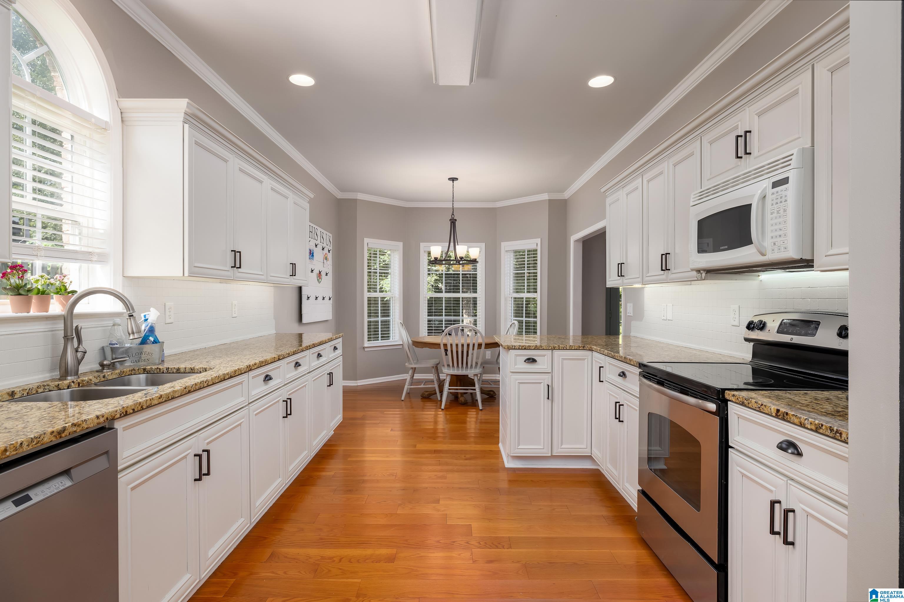 207 Silverleaf Drive Pelham, AL 35124 - Photo 22 of 44