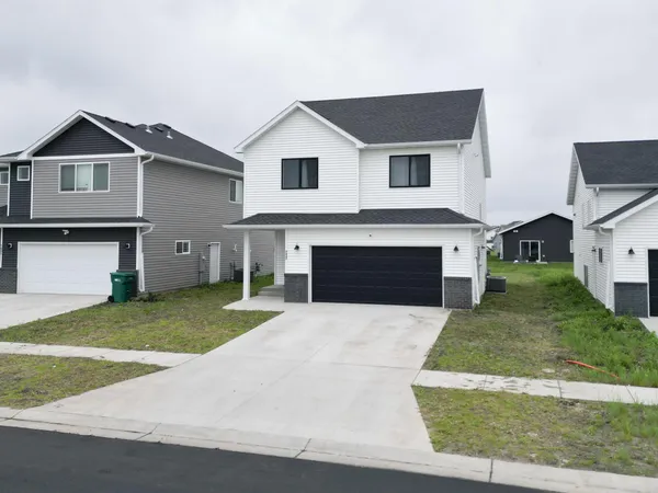 $350,000 | 7047 Benji Lane, Horace, ND 58047