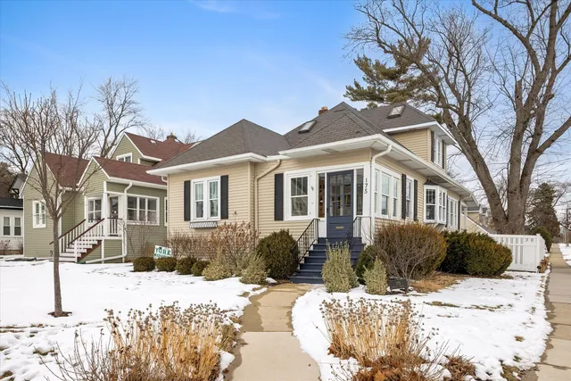 $725,000 | 175 Berteau Avenue, Elmhurst, IL 60126