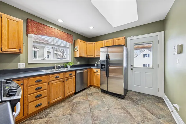 $725,000 | 175 Berteau Avenue, Elmhurst, IL 60126