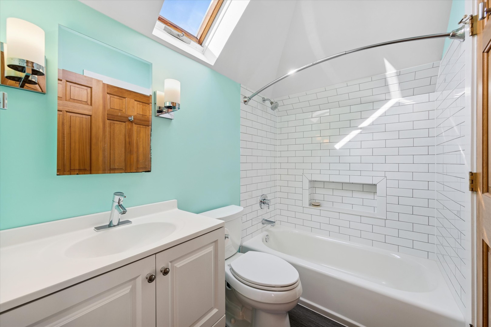 175 Berteau Avenue Elmhurst, IL 60126 - Photo 18 of 28 a bathroom with a sink toilet and shower