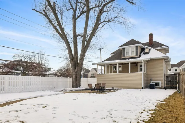 $725,000 | 175 Berteau Avenue, Elmhurst, IL 60126
