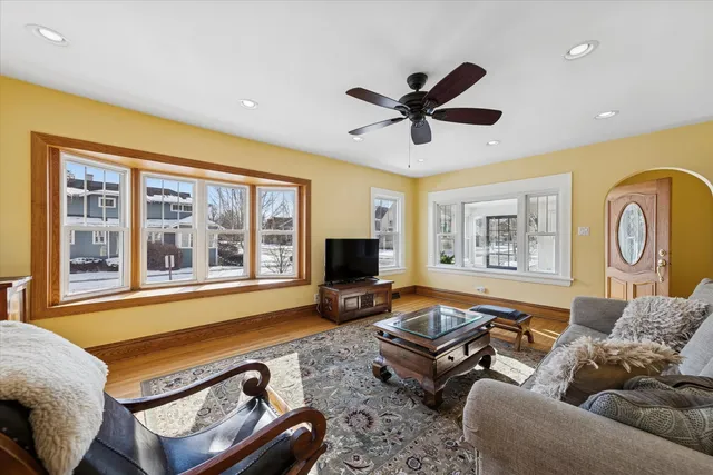 $725,000 | 175 Berteau Avenue, Elmhurst, IL 60126