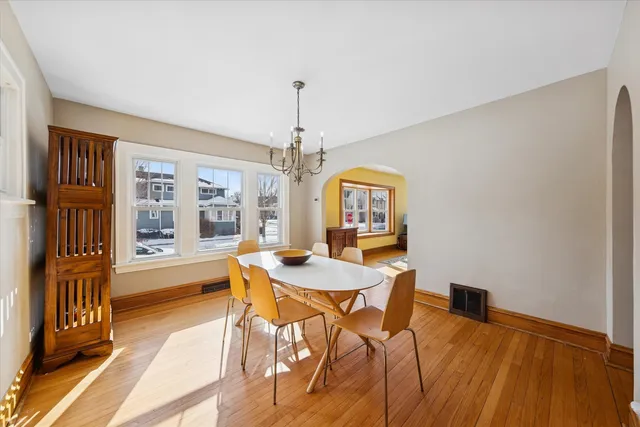 $725,000 | 175 Berteau Avenue, Elmhurst, IL 60126