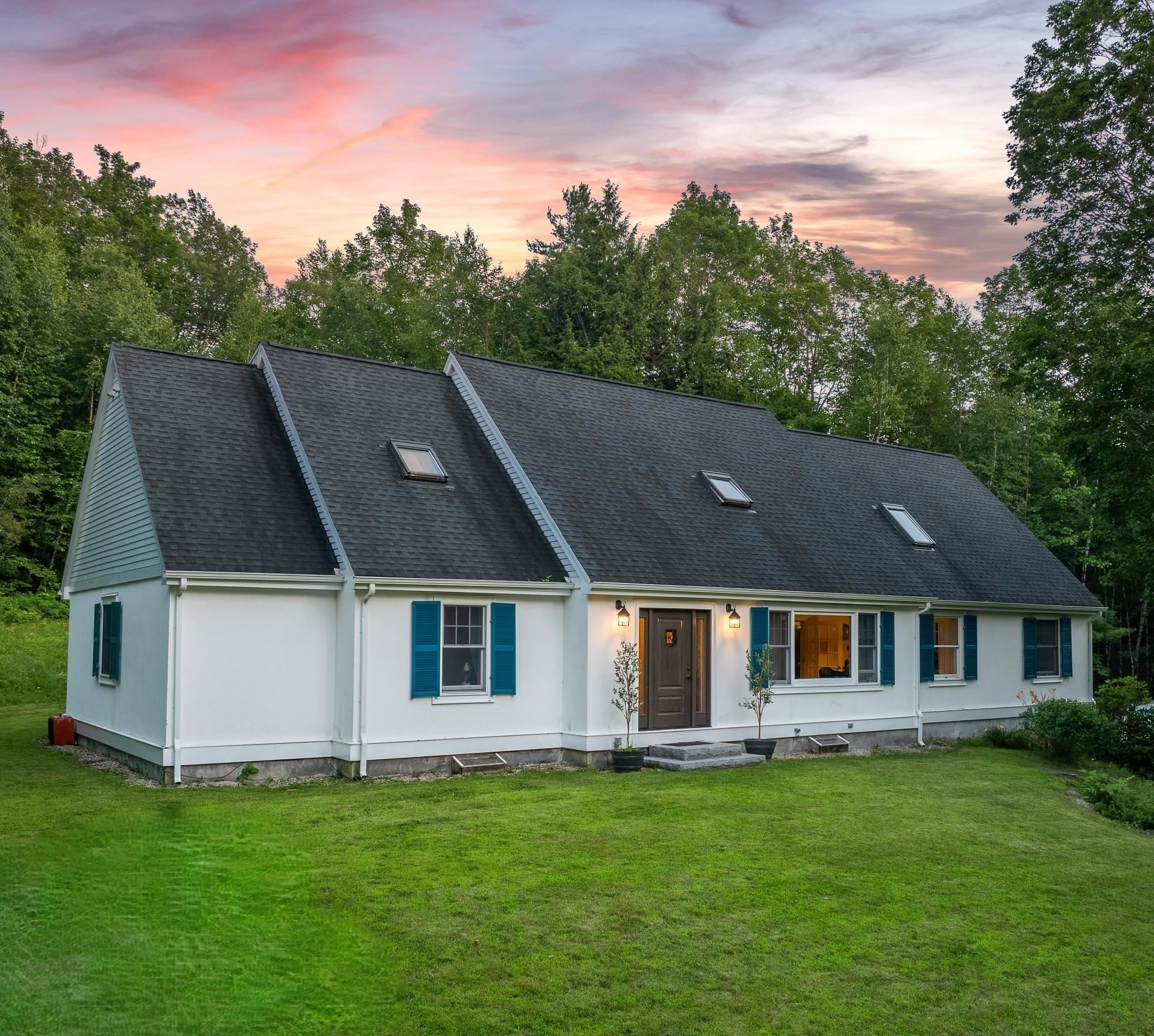 240 Mountain Road Sandwich, NH 03227 - Photo 1 of 59