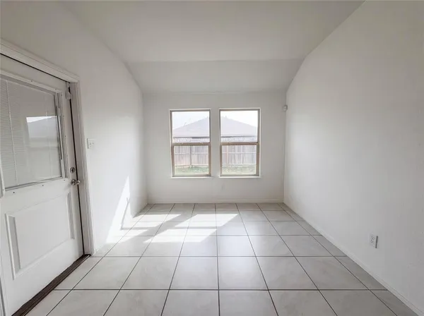 $290,000 | 10401 Ft Teran Trail, Crowley, TX 76036