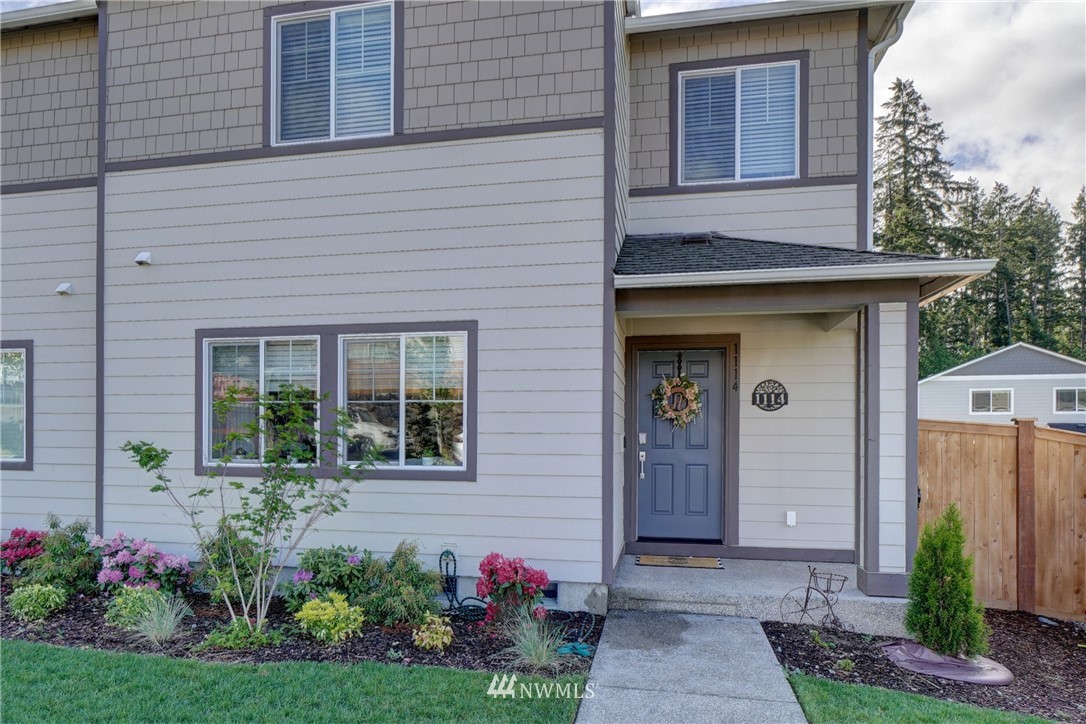 1114 Swan Loop DuPont, WA 98327 - Photo 1 of 39 Gallery Image 1