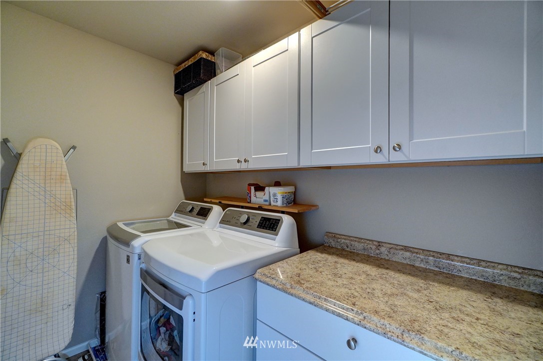 1114 Swan Loop DuPont, WA 98327 - Photo 33 of 39 Gallery Image 33