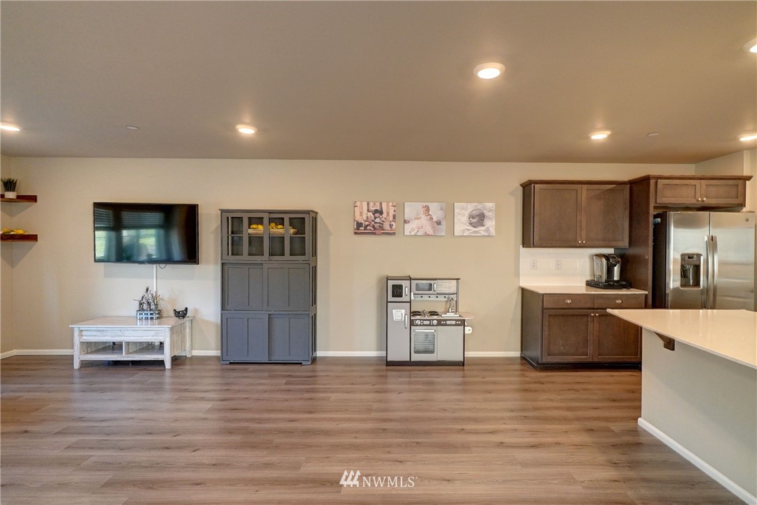 1114 Swan Loop DuPont, WA 98327 - Photo 8 of 39 Gallery Image 8