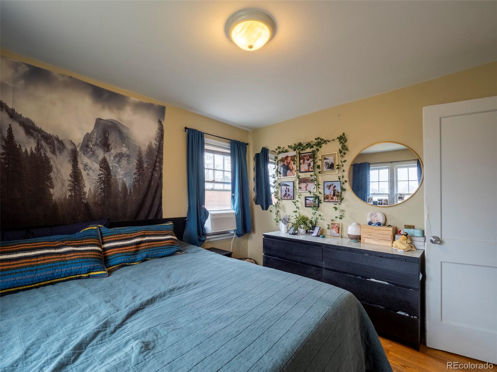 2880 Oneida Street Denver, CO 80207 - Photo 8 of 17