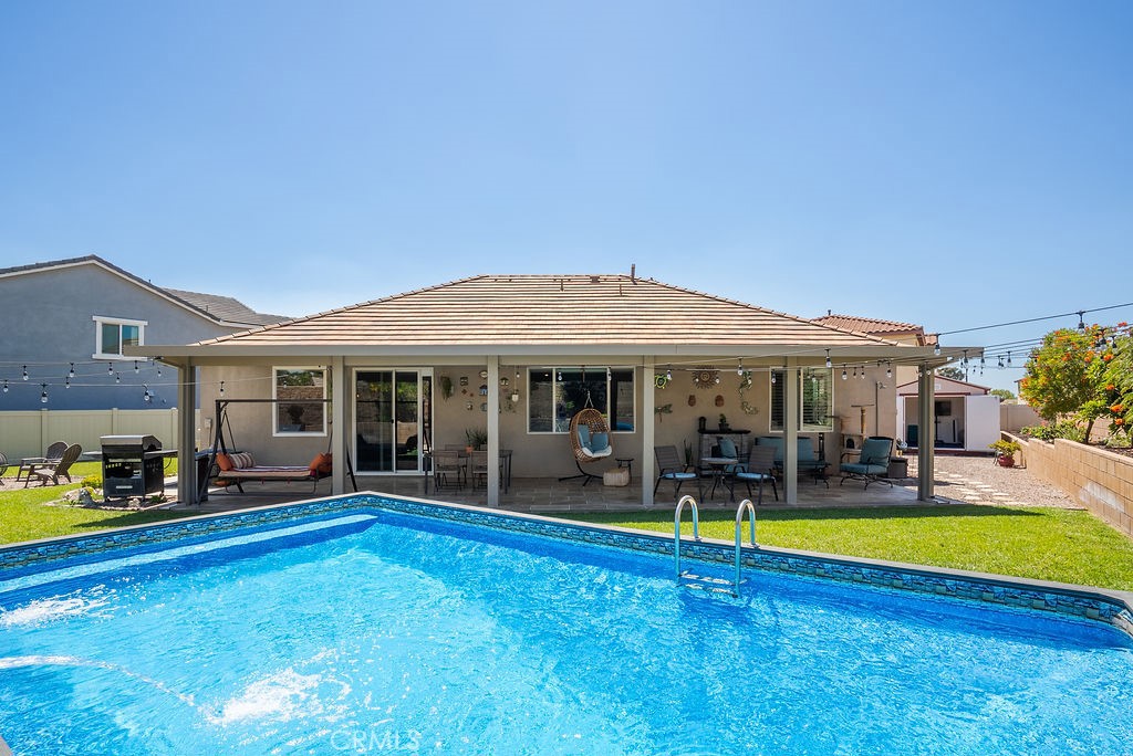 829 South Pine Avenue Rialto, CA 92376 - Photo 20 of 48 Did someone say POOL PARTY!!!