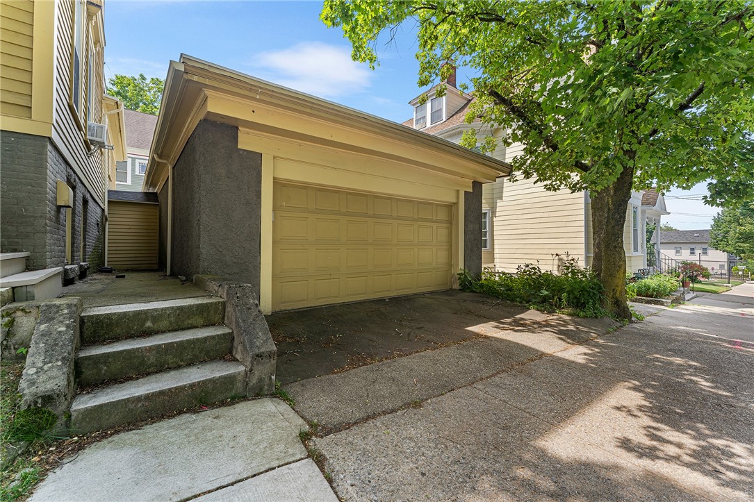 103 Doyle Avenue, Unit 3 Providence, RI 02906 - Photo 22 of 26 Gallery Image 22