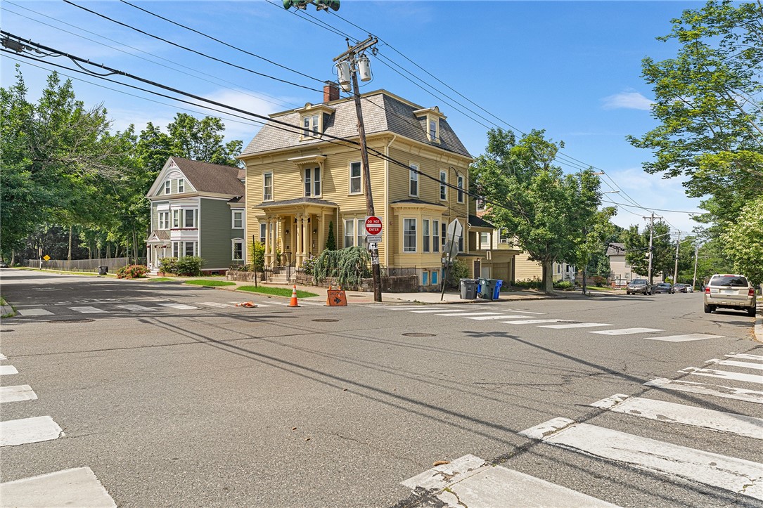103 Doyle Avenue, Unit 3 Providence, RI 02906 - Photo 25 of 26 Gallery Image 25