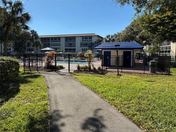 $115,000 | 2301 Lucaya Lane, Unit F1, Coconut Creek, FL 33066