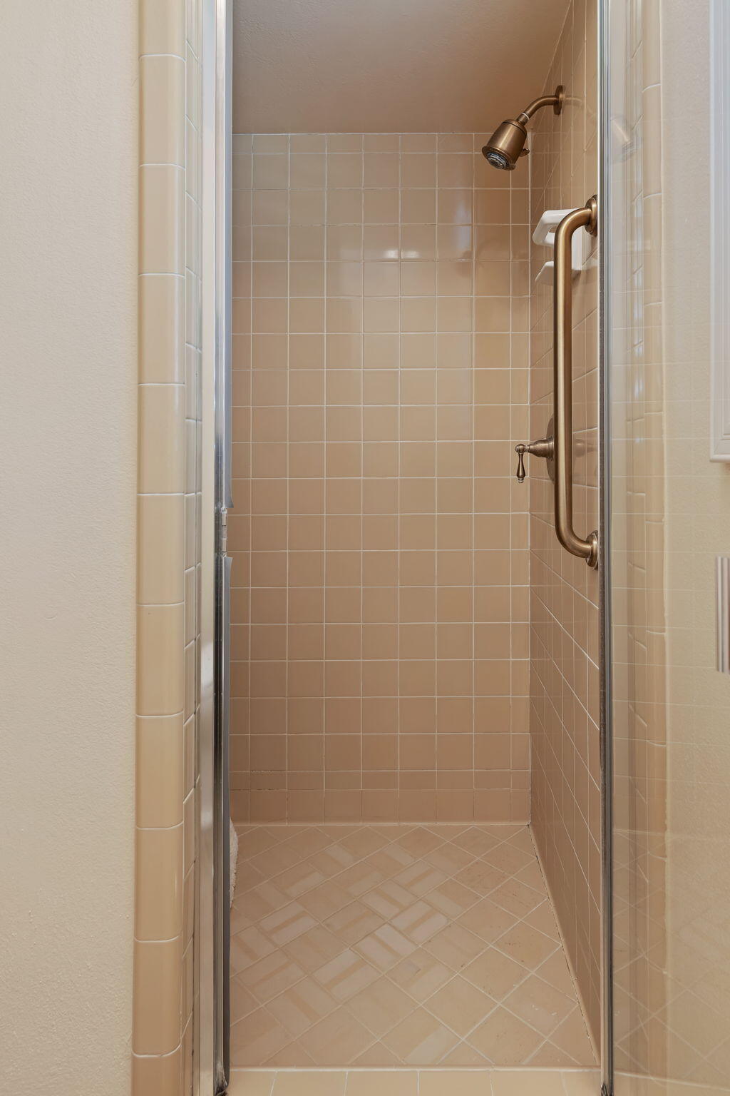 1163 Camino Viejo Road Montecito, CA 93108 - Photo 34 of 56 29-Primary Bathroom