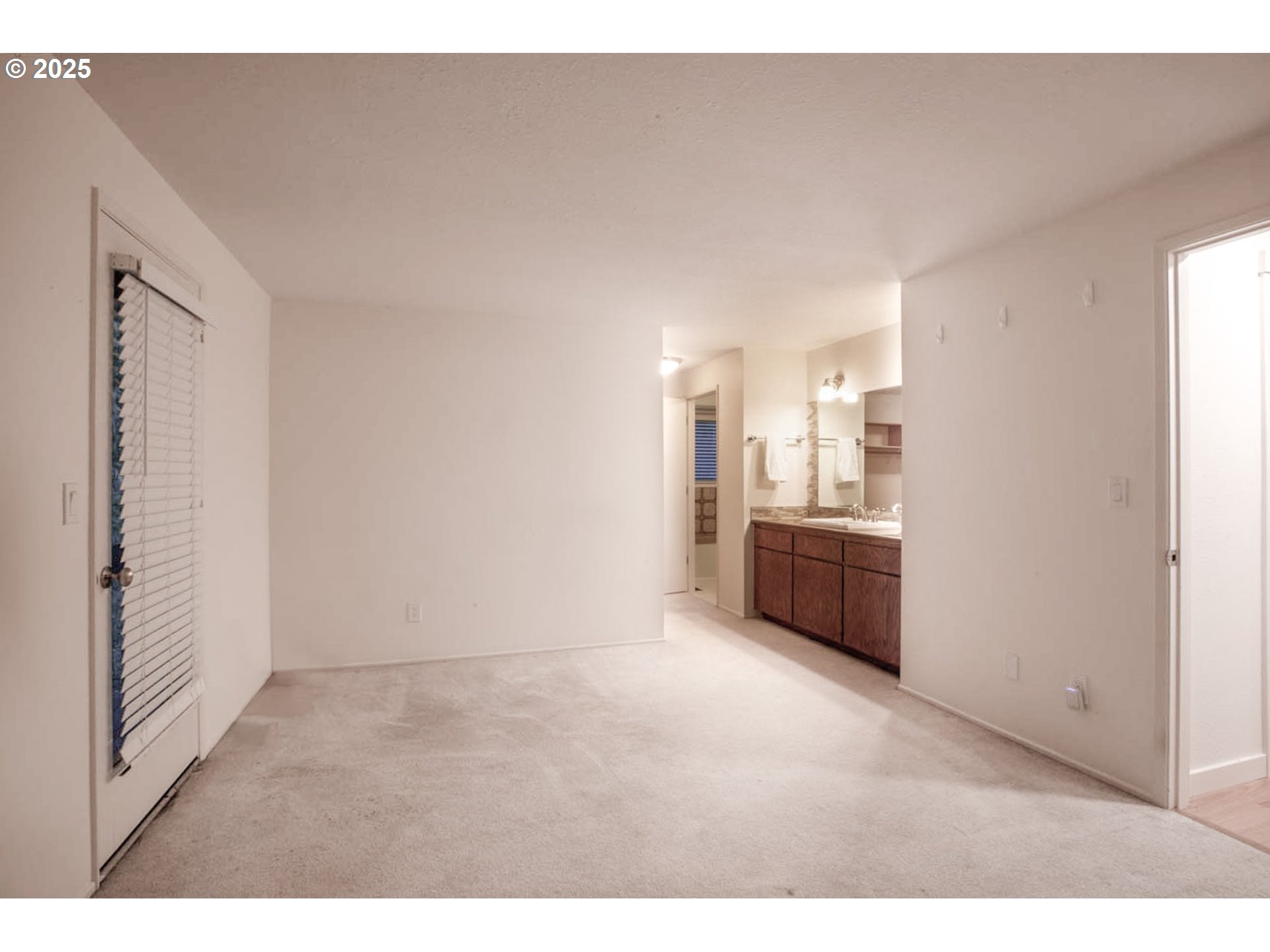 202 Foxtail Drive Eugene, OR 97405 - Photo 13 of 35