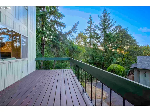$410,000 | 202 Foxtail Drive, Eugene, OR 97405