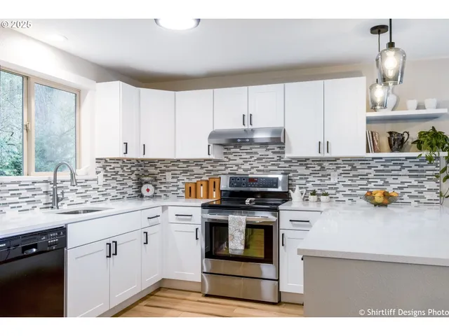 $410,000 | 202 Foxtail Drive, Eugene, OR 97405