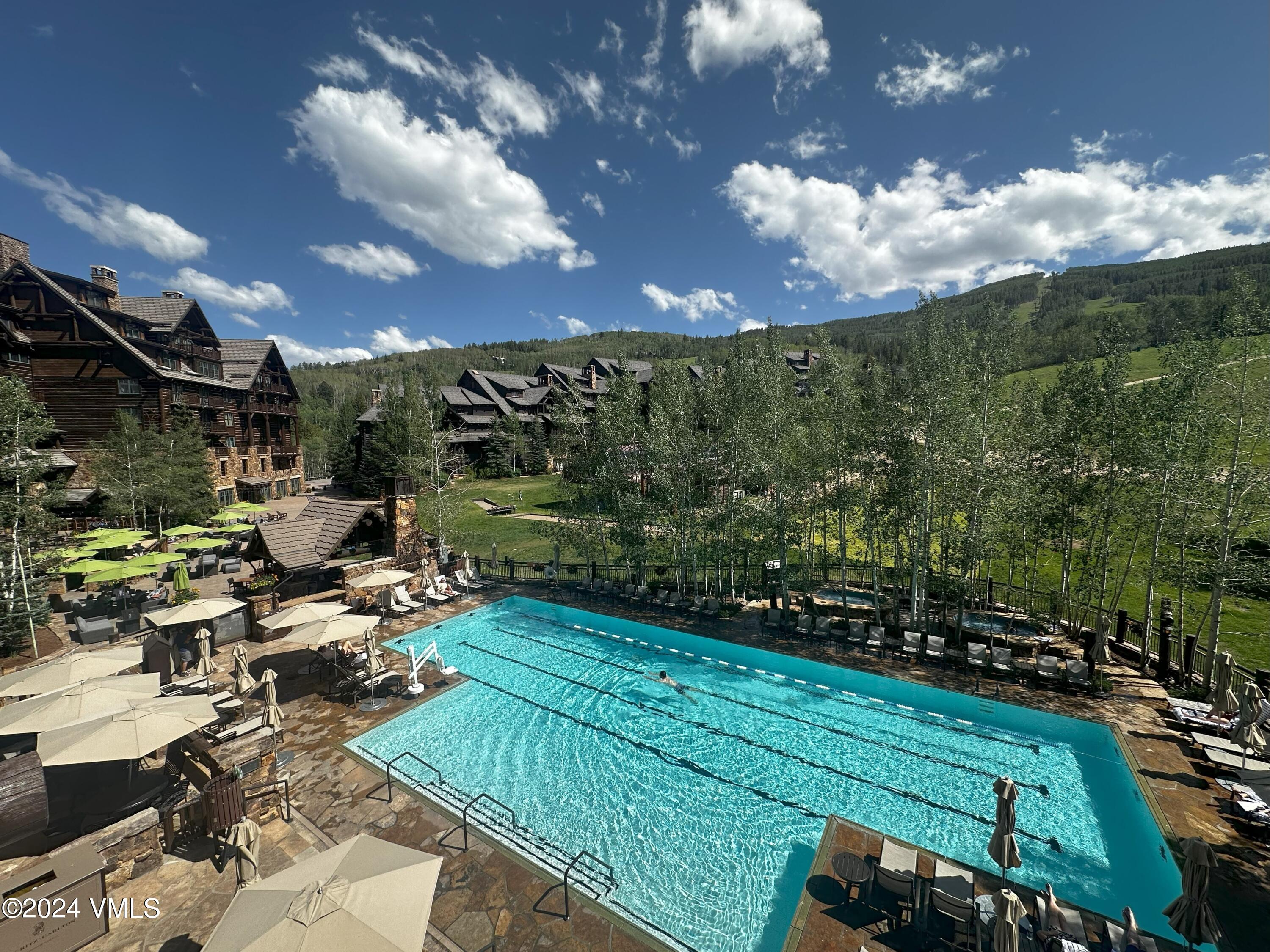 130 Daybreak Ridge Road, Unit HS658/660 Avon, CO 81620 - Photo 22 of 27 a view of a backyard