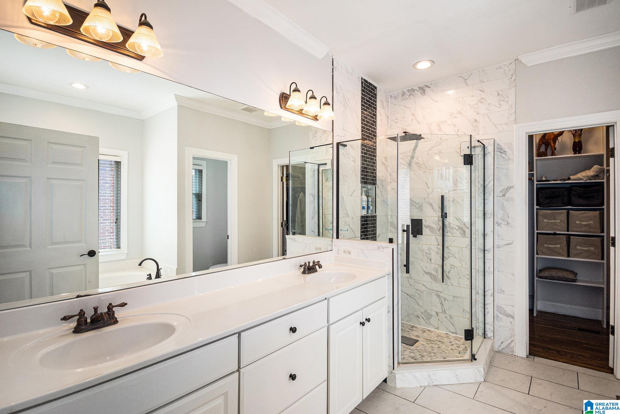 832 Meadow Ridge Lane Birmingham, AL 35242 - Photo 14 of 36