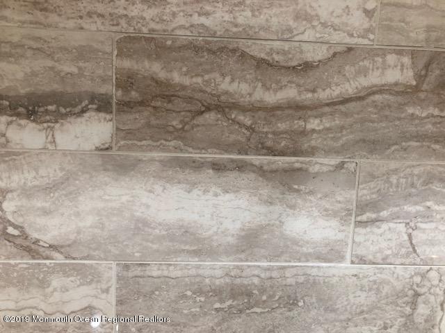 16 Robin Road, Unit 1000 Howell, NJ 07731 - Photo 3 of 22 robin_backsplash