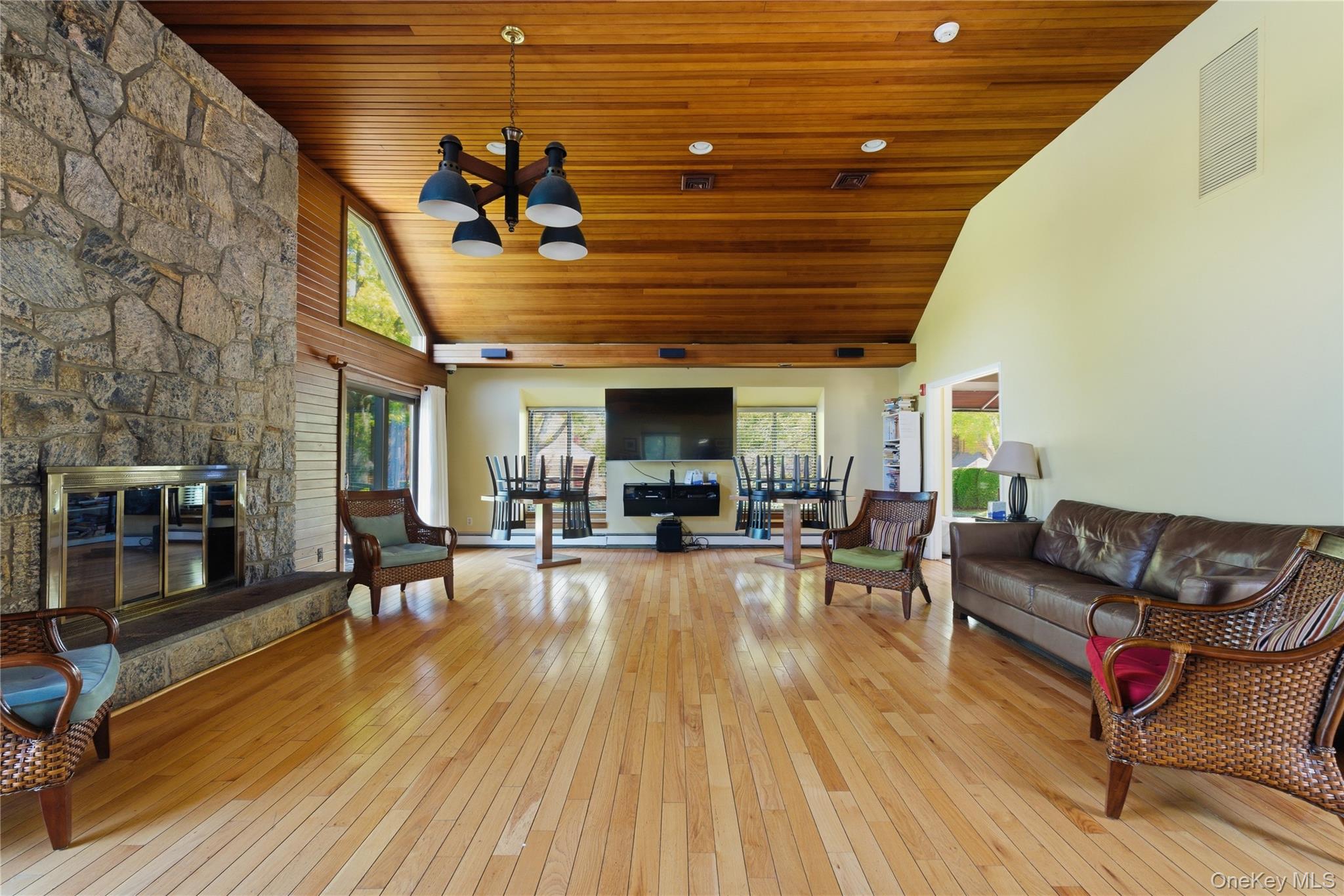 246 Tree Top Crescent Rye Brook, NY 10573 - Photo 18 of 24 Community Clubhouse
