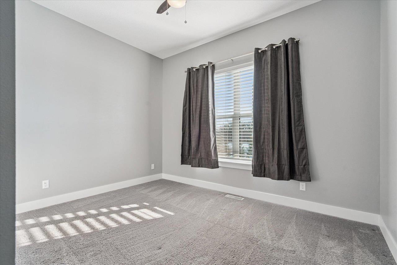 9243 Feather Ridge Pass Cedar Rapids, IA 52411 - Photo 22 of 48 Gallery Image 22