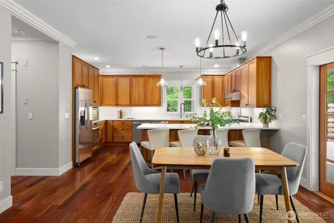 $1,675,000 | 6963 Northeast Hidden Cove Road, Bainbridge Island, WA 98110
