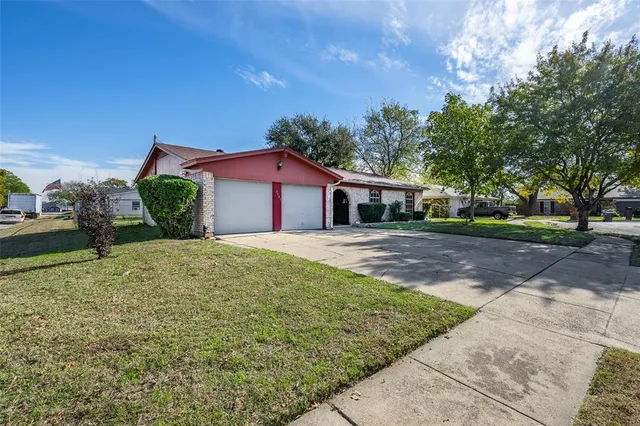 $189,000 | 3501 Richardson Court West, Fort Worth, TX 76119