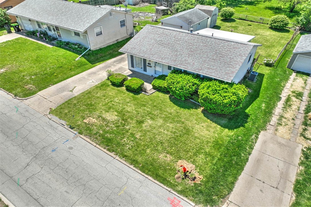 43 Medial Drive Decatur, IL 62521 - Photo 4 of 26 Gallery Image 4