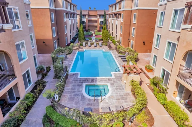 $568,000 | 801 South Winchester Boulevard, Unit 2401, San Jose, CA 95128