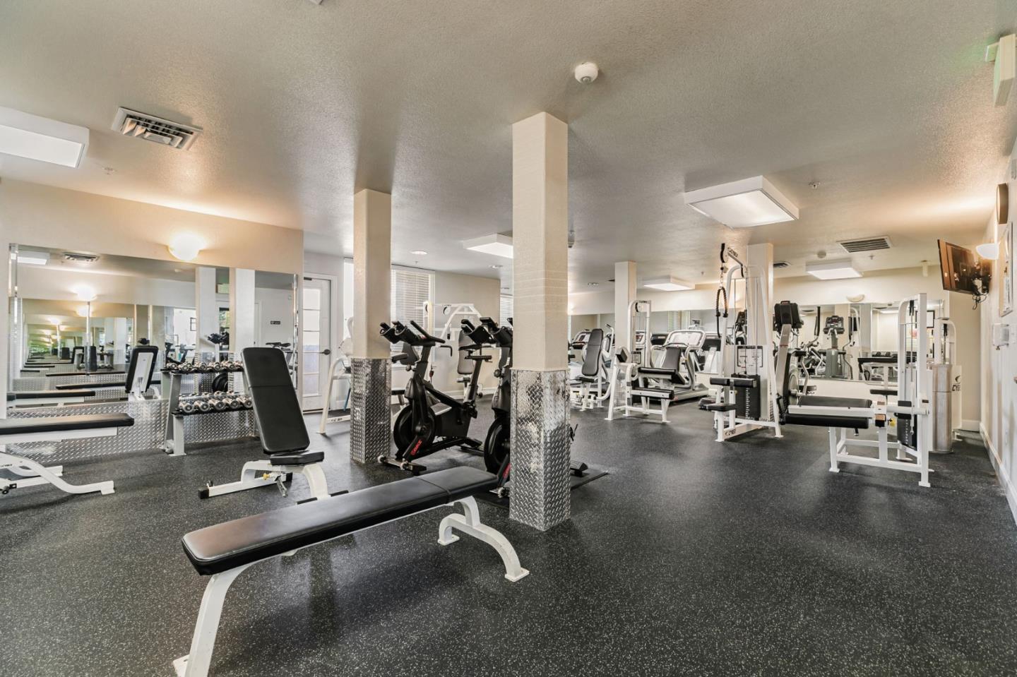 801 South Winchester Boulevard, Unit 2401 San Jose, CA 95128 - Photo 33 of 40