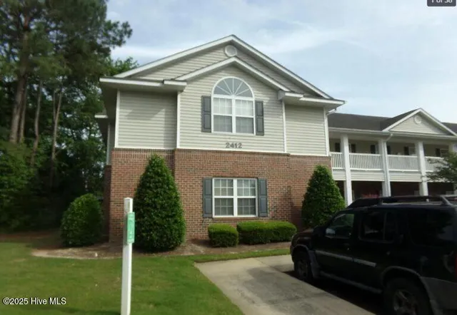 $1,500 | 2412 King Richard Court, Unit E, Greenville, NC 27858