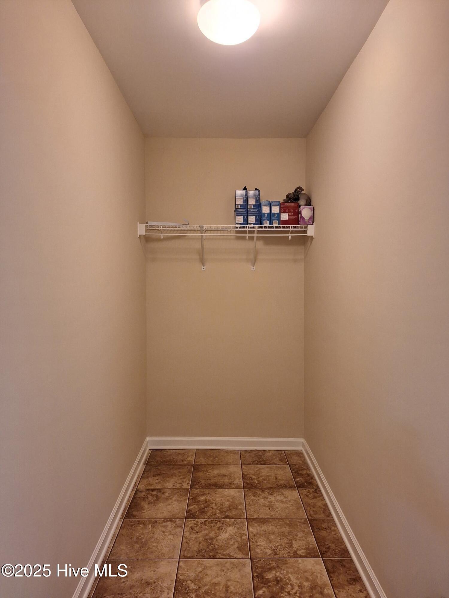 2412 King Richard Court, Unit E Greenville, NC 27858 - Photo 12 of 15 King Richard Court 2412 E (11)