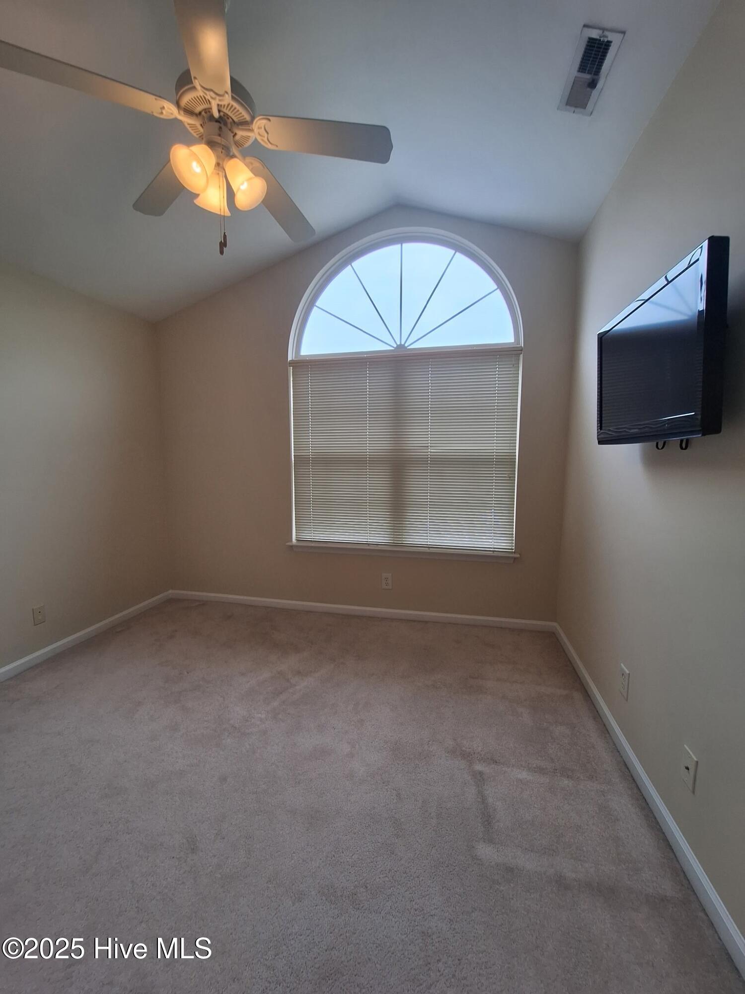 2412 King Richard Court, Unit E Greenville, NC 27858 - Photo 8 of 15 King Richard Court 2412 E (7)