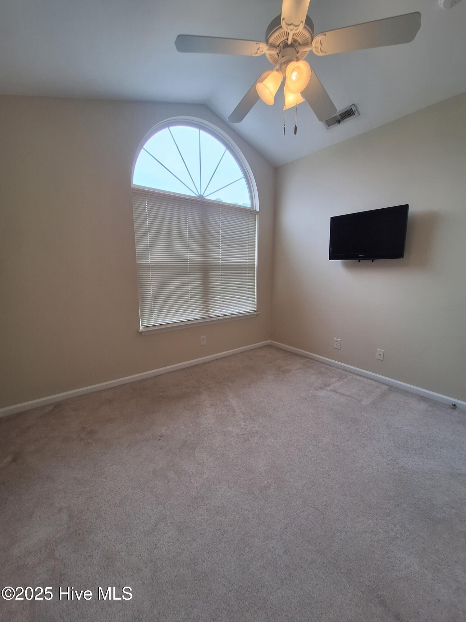 2412 King Richard Court, Unit E Greenville, NC 27858 - Photo 9 of 15 King Richard Court 2412 E (8)