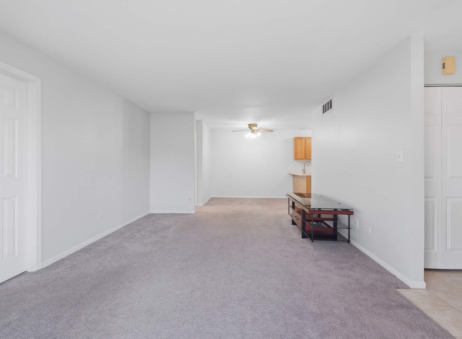 523 Bridle Trail Wheeling, IL 60090 - Photo 7 of 24