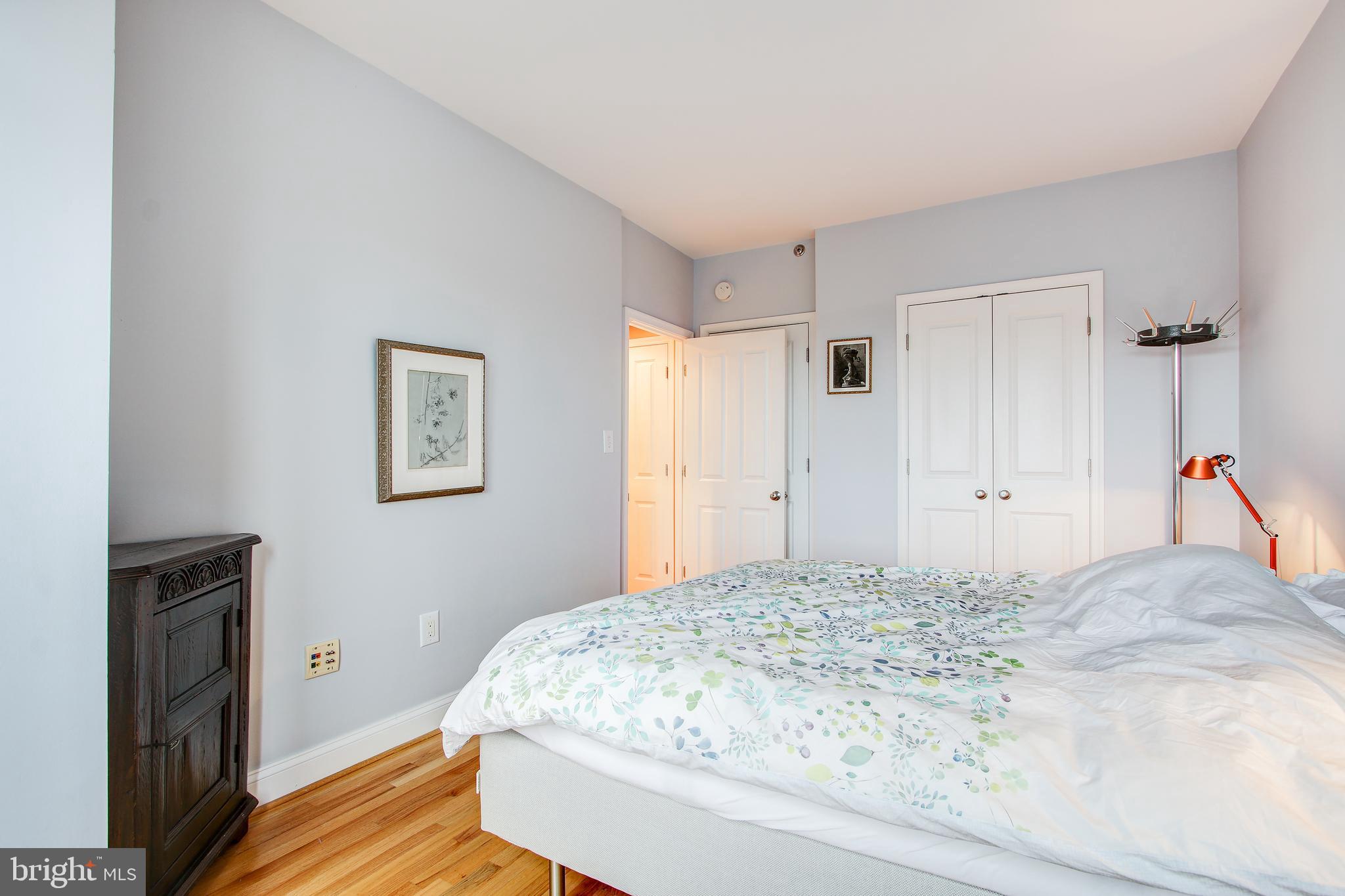 1701 16th Street Northwest, Unit 450 Washington, DC 20009 - Photo 16 of 33 Master bedroom